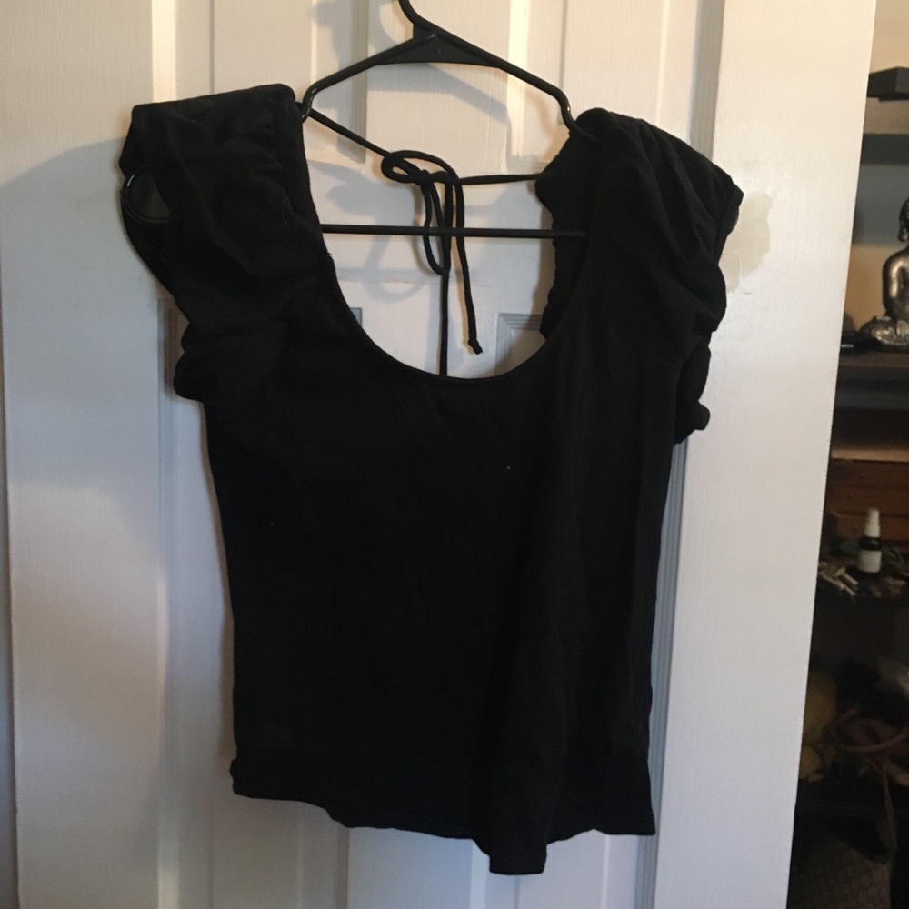 Puffy short sleeve shirt